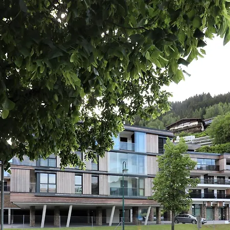 Alpin & See Resort - Pinzgau Holidays Zell am See Exterior photo
